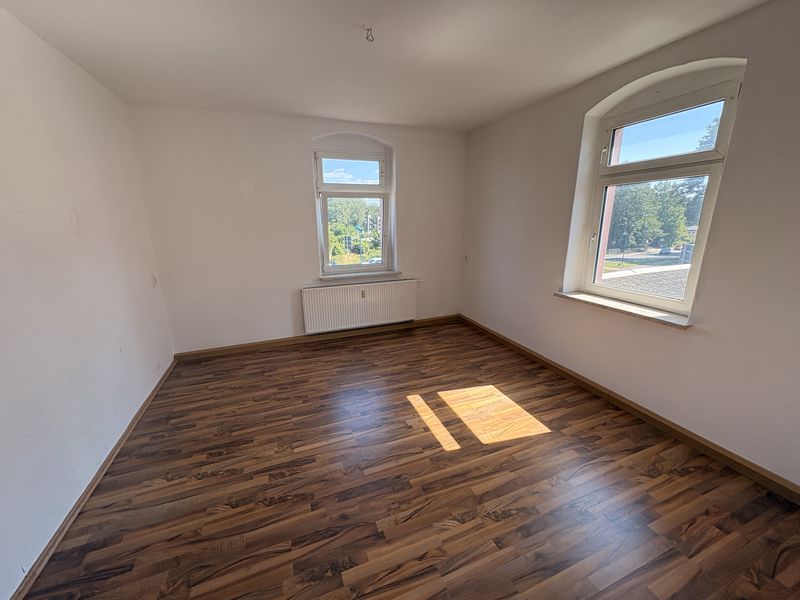 Wohnen mit Charakter: 3-Zimmer-Wohnung in Oelsnitz